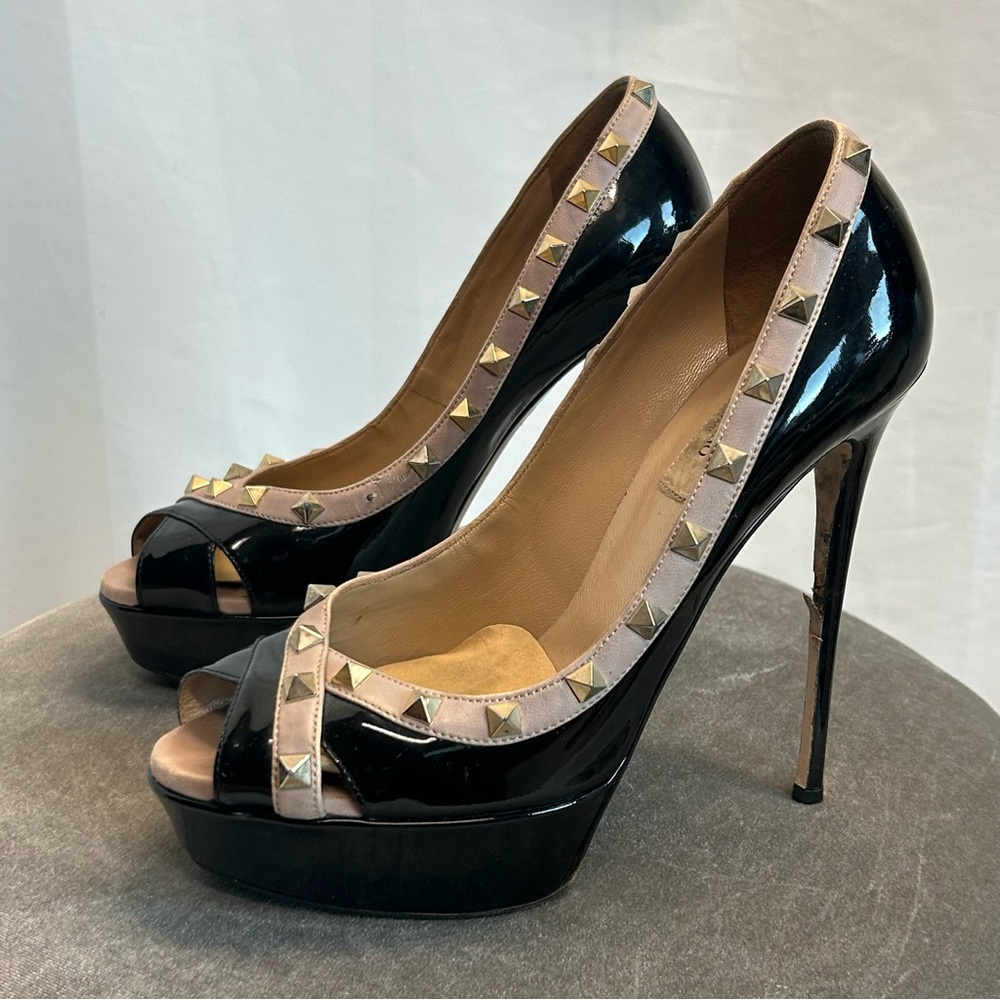 Valentino Rockstud platform peep-toe pumps black patent leather Sz 38.5